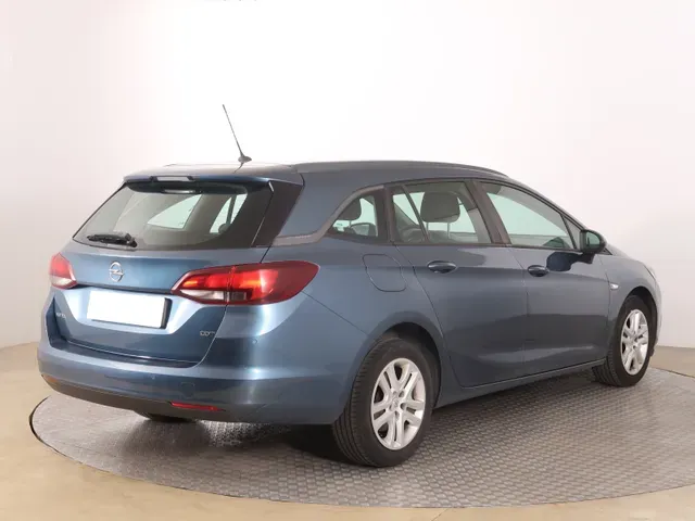 Opel Astra Sport Tourer 2016 photo 4