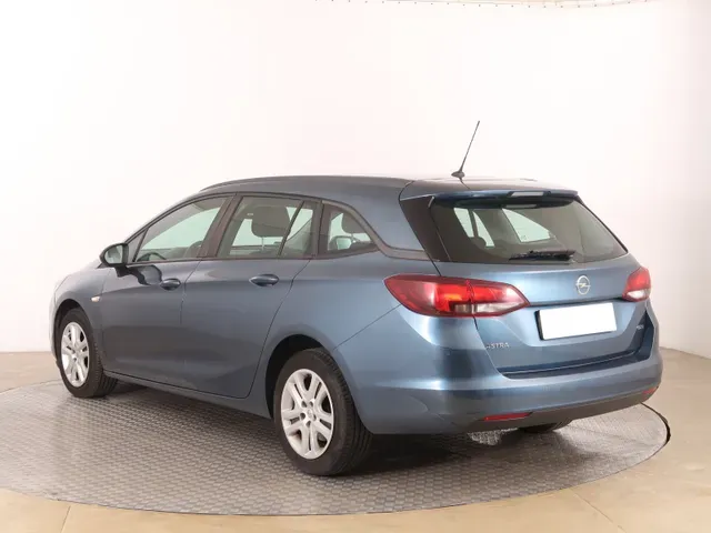 Opel Astra Sport Tourer 2016 photo 3