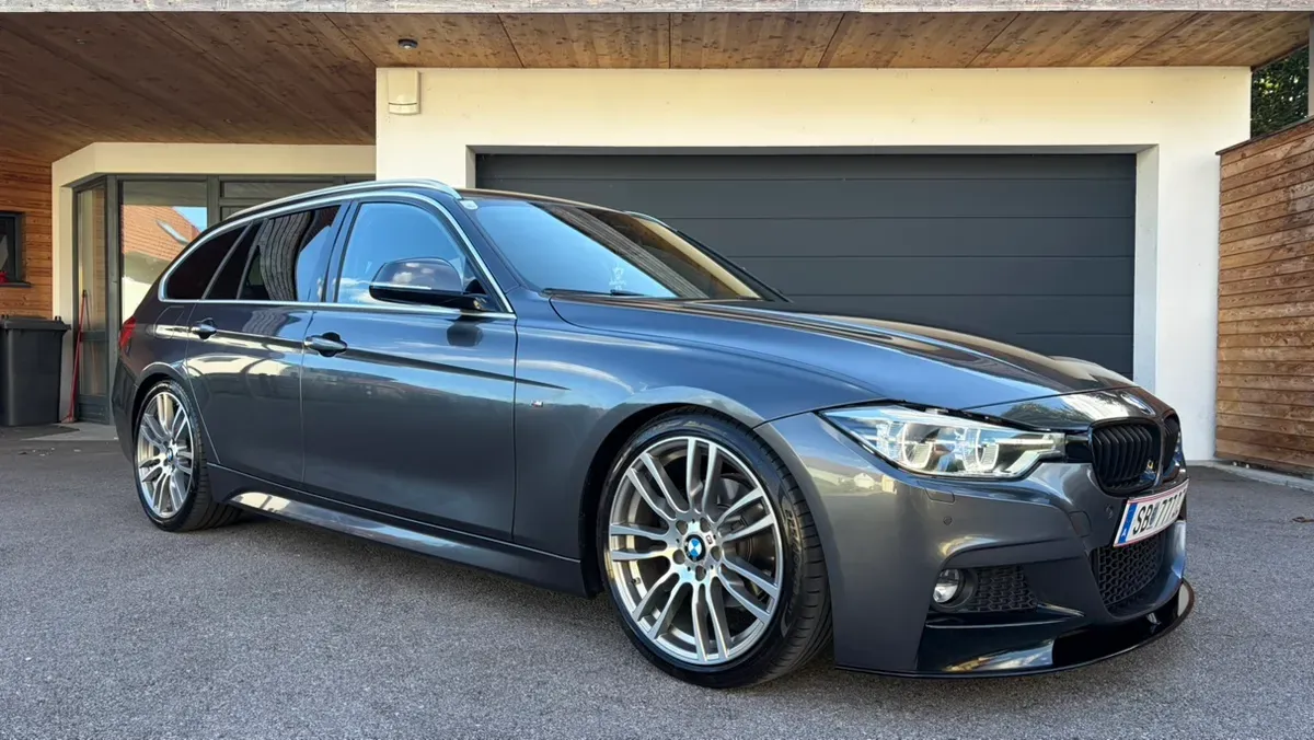 BMW 3 Series 2015 photo 2