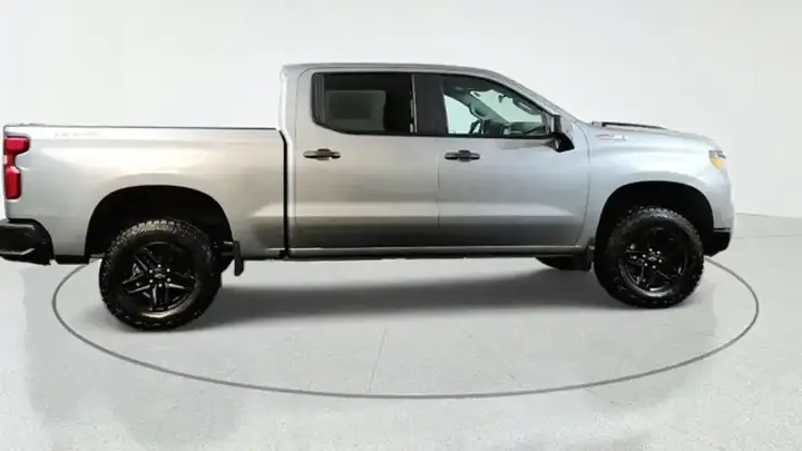 Chevrolet Silverado 1500 2026 photo 2
