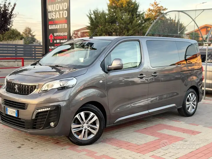 Peugeot Traveller 2019 photo 2
