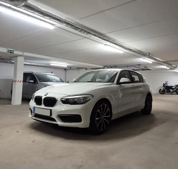 BMW 118I