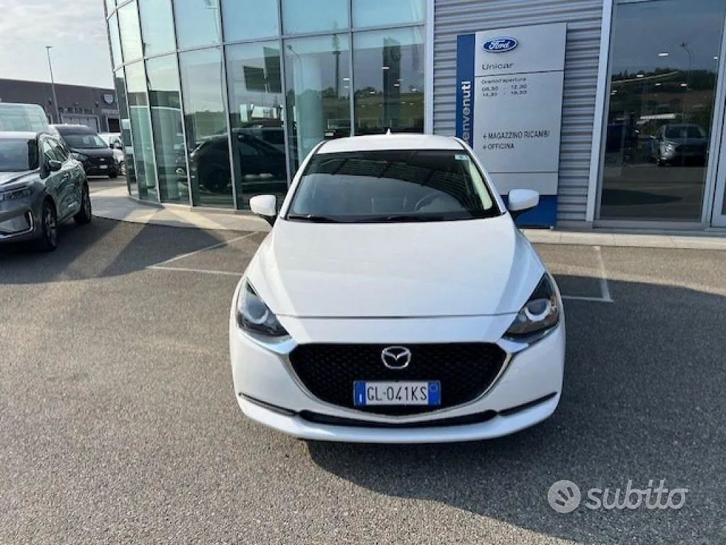 Mazda 2 2022 photo 2