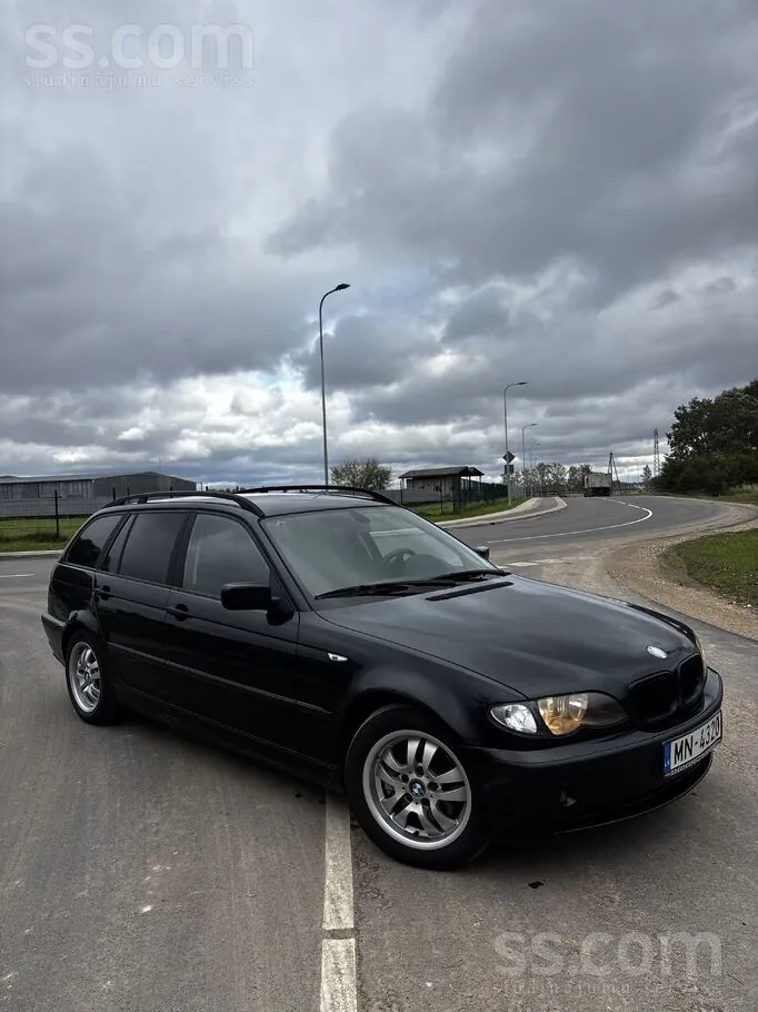 BMW 320D 2003 photo 2