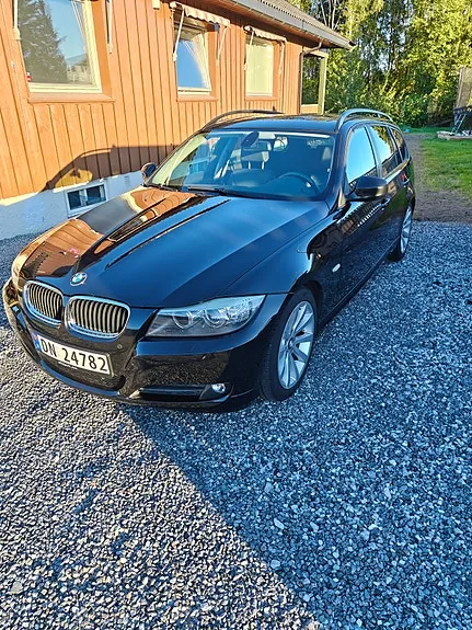 BMW 318D 2009 photo 3