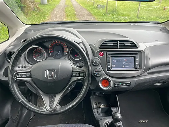 Honda Jazz 2014 photo 4