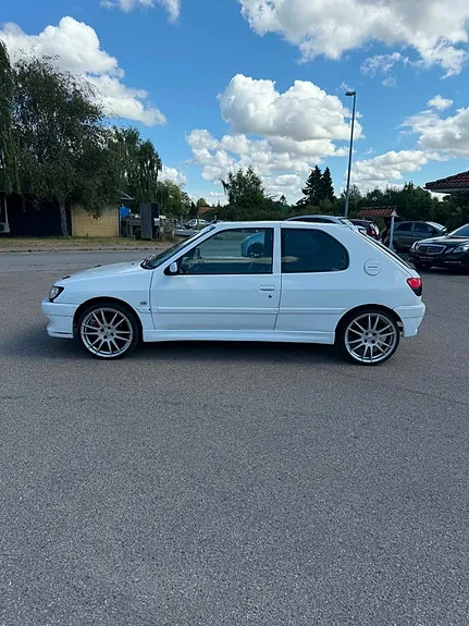 Peugeot 306 1996 photo 2