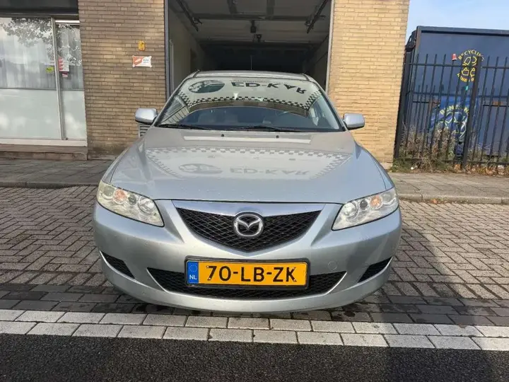 Mazda 6 2002 photo 2