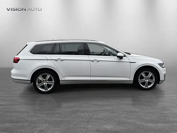 Volkswagen Passat 2017 photo 4