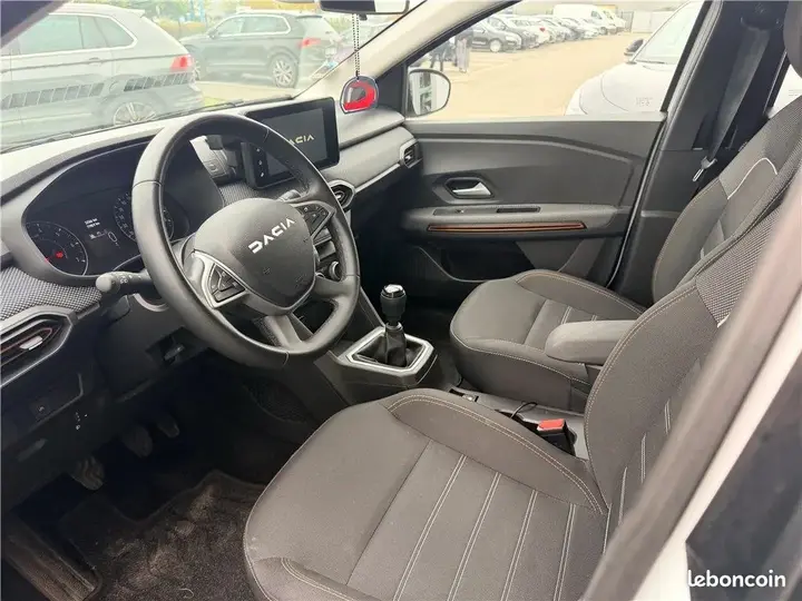 Dacia Sandero 2023 photo 4