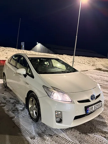 Toyota Prius 2010 photo 3