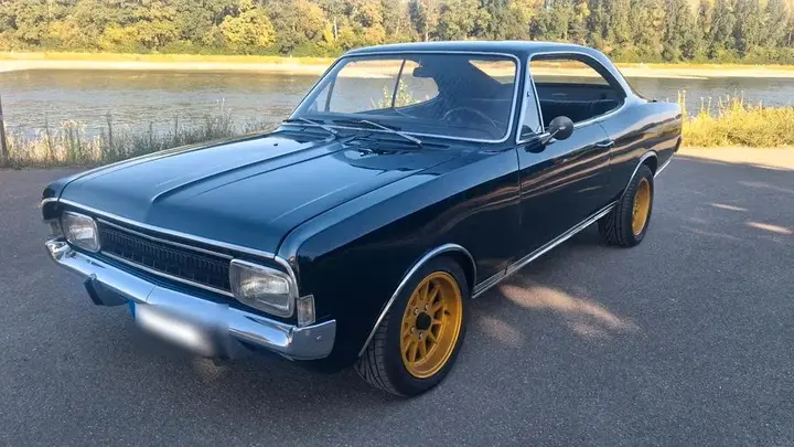 Opel Commodore