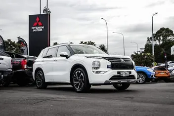 Mitsubishi Outlander 2024 photo 5