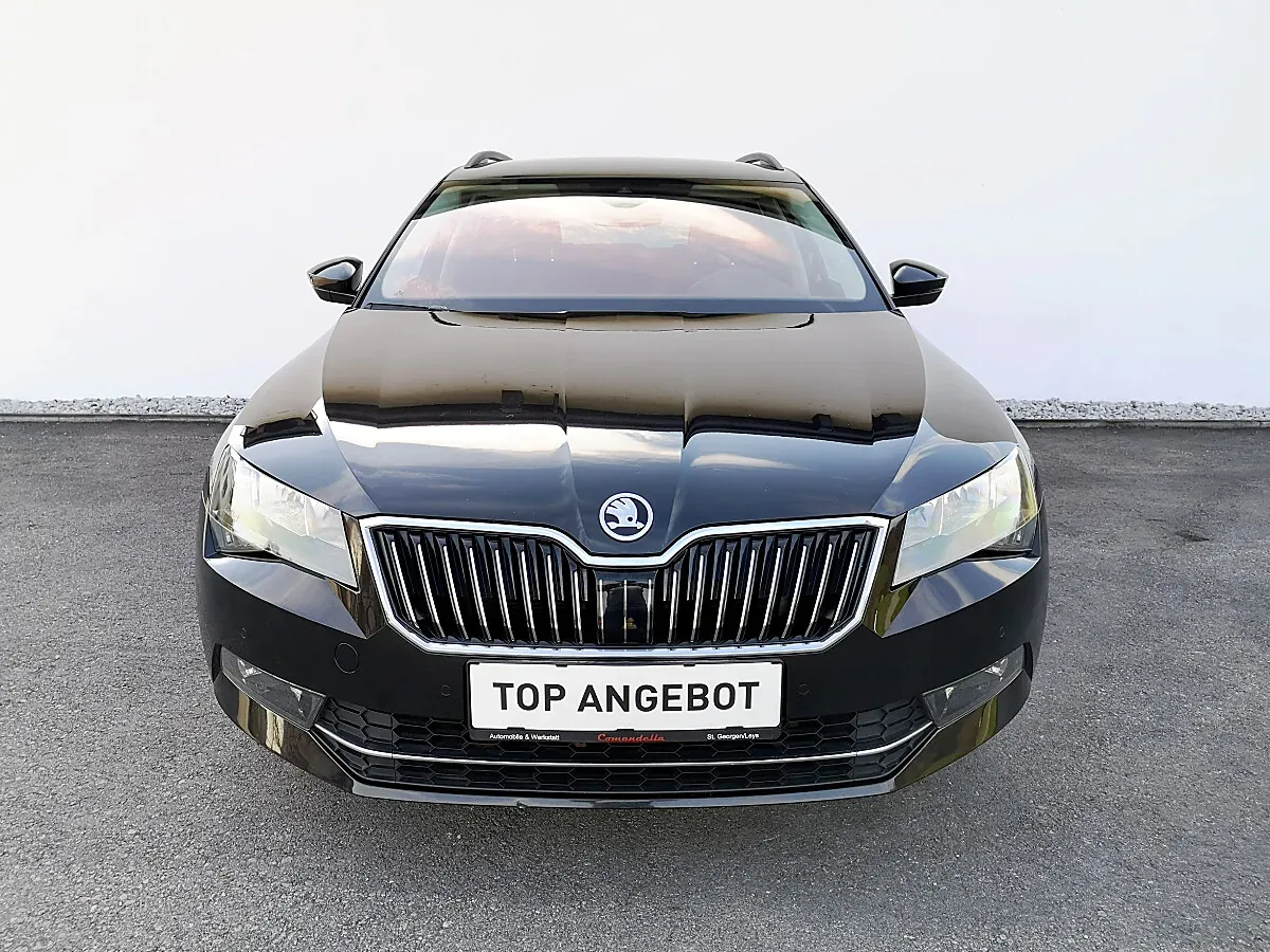 Skoda Superb 2019 photo 2