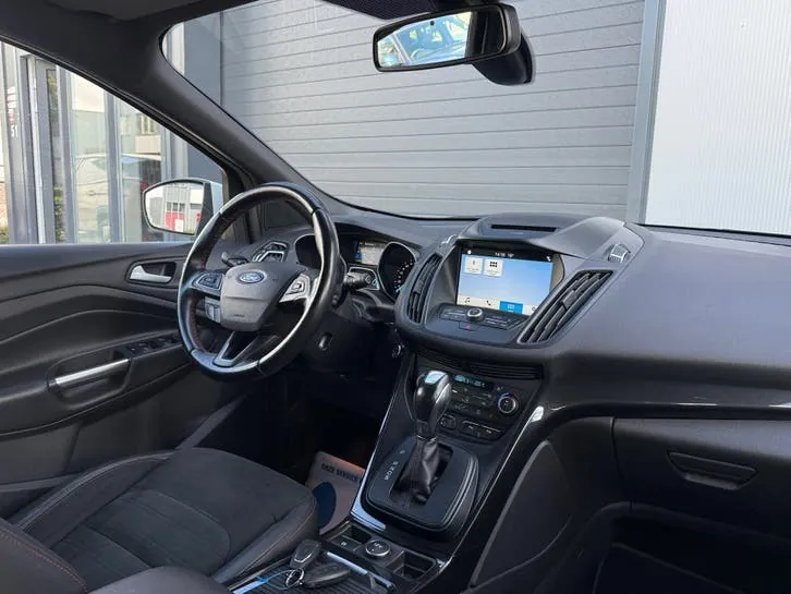 Ford Kuga 2018 photo 2