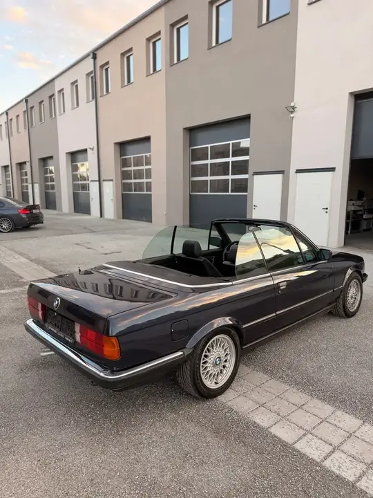 BMW 3 Series 1990 photo 3