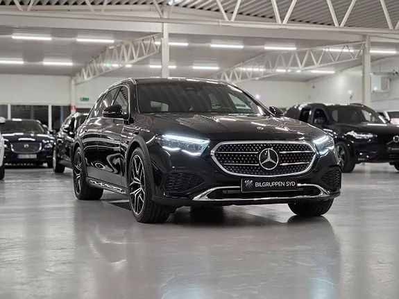 Mercedes-Benz E300 De 2026 photo 4