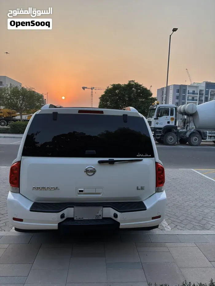 Nissan Armada 2012 photo 4
