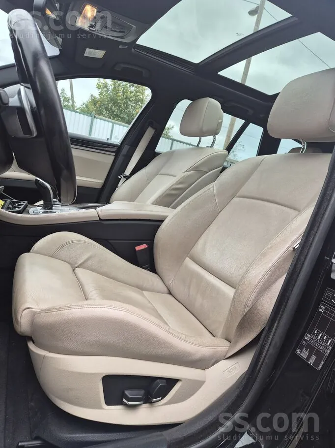 BMW 520D Touring 2012 photo 2