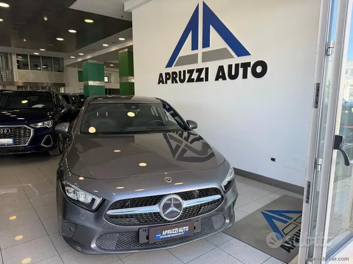 Mercedes-Benz A 180