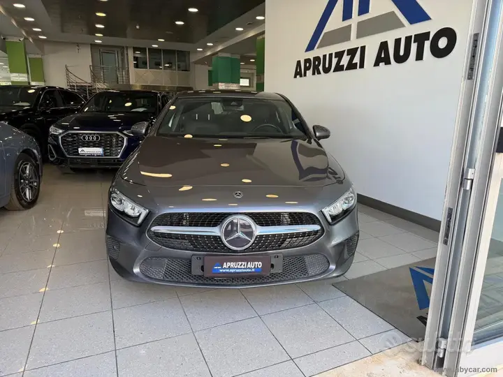 Mercedes-Benz A 180 2020 photo 2