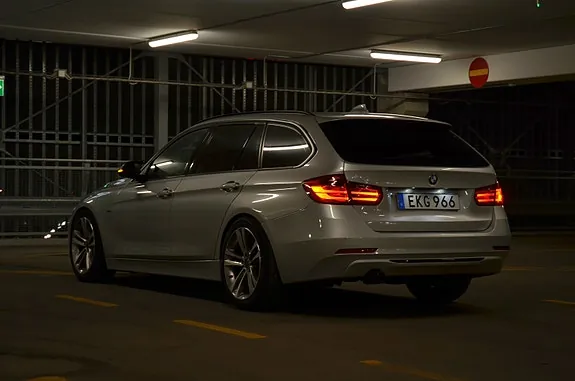 BMW 320D 2013 photo 2