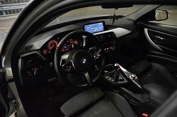 BMW 320D 2013 photo 4