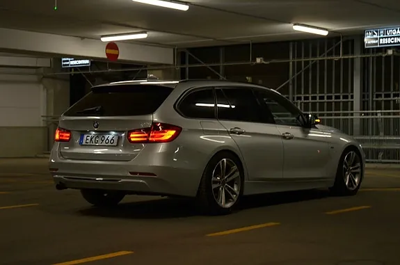 BMW 320D 2013 photo 3