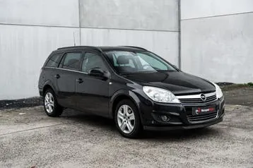 Opel Astra 2010 photo 3