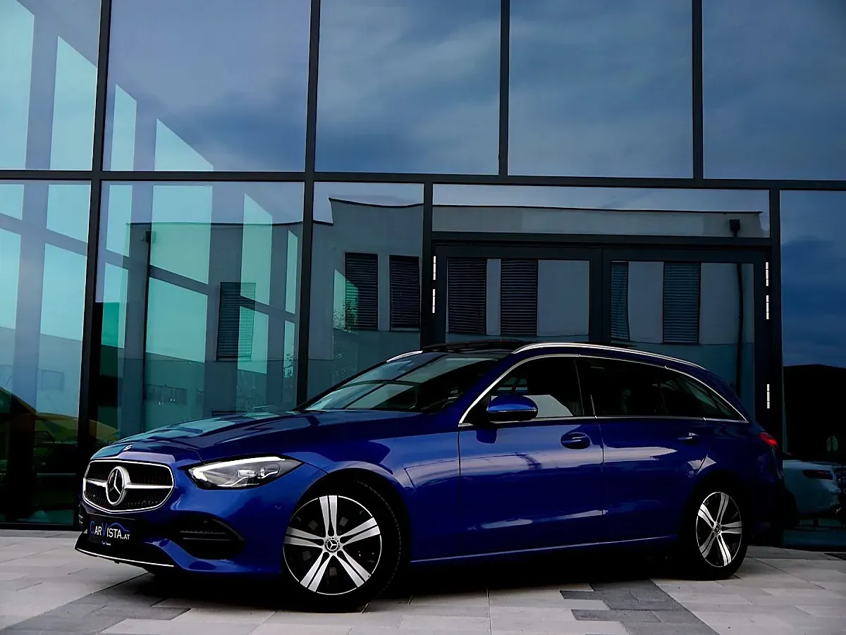 Mercedes-Benz C-Class 2023 photo 3