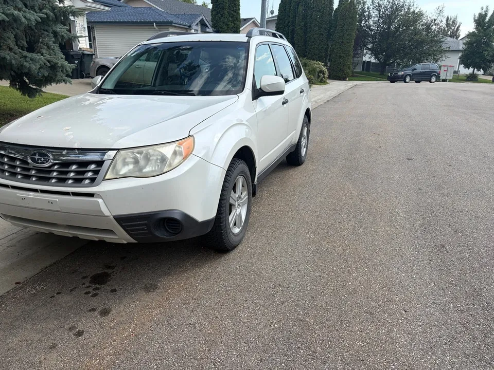 Subaru Forester 2012 photo 2