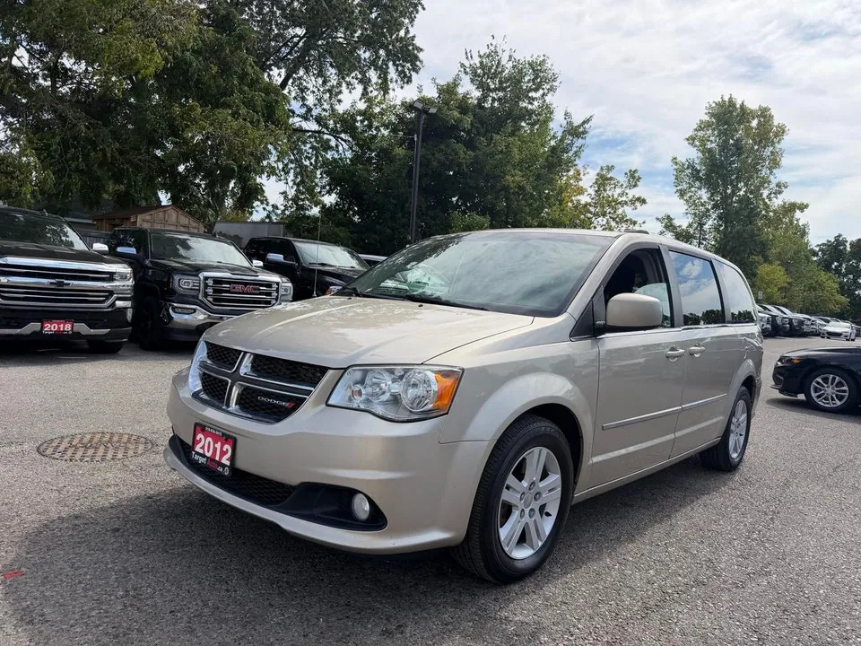 Dodge Grand Caravan 2012 photo 3