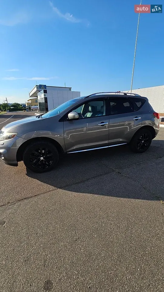 Nissan Murano 2010 photo 2