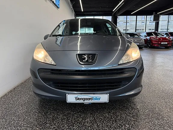 Peugeot 207 2007 photo 2