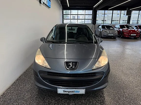 Peugeot 207 2007 photo 3