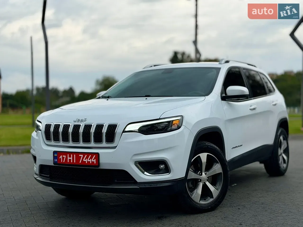 Jeep Cherokee 2018 photo 3