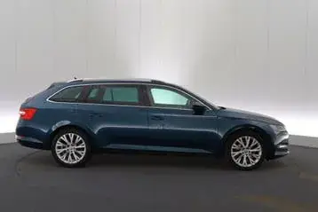 Skoda Superb 2020 photo 2