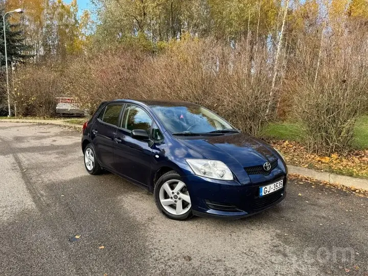 Toyota Auris 2007 photo 2
