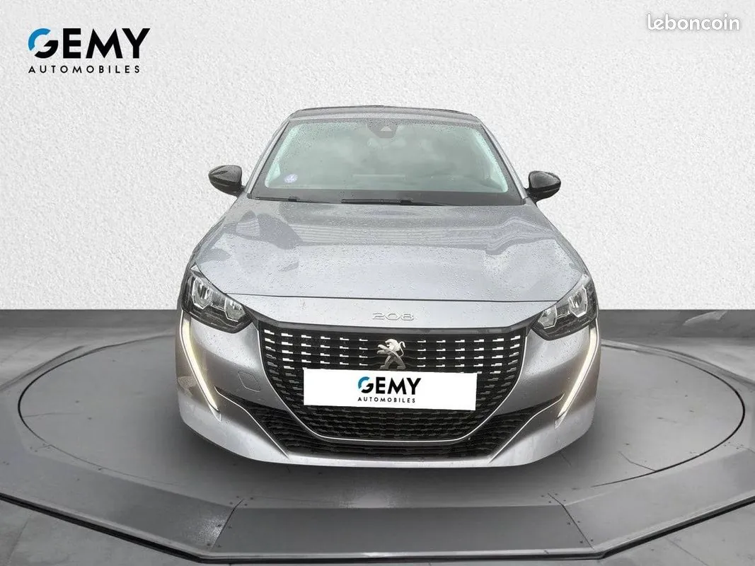 Peugeot 208 2022 photo 2