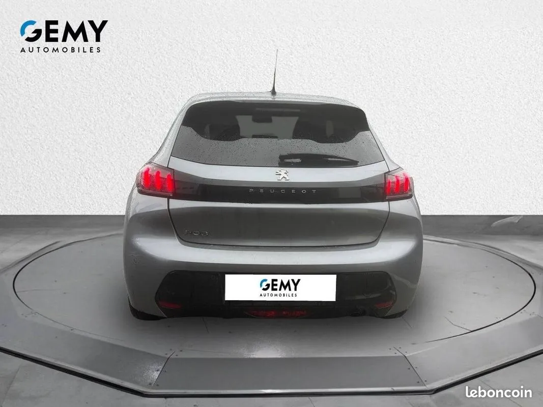 Peugeot 208 2022 photo 5