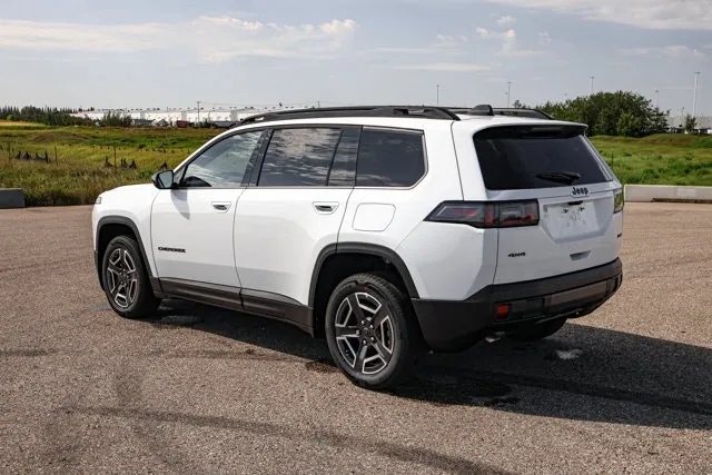 Jeep Cherokee 2026 photo 2