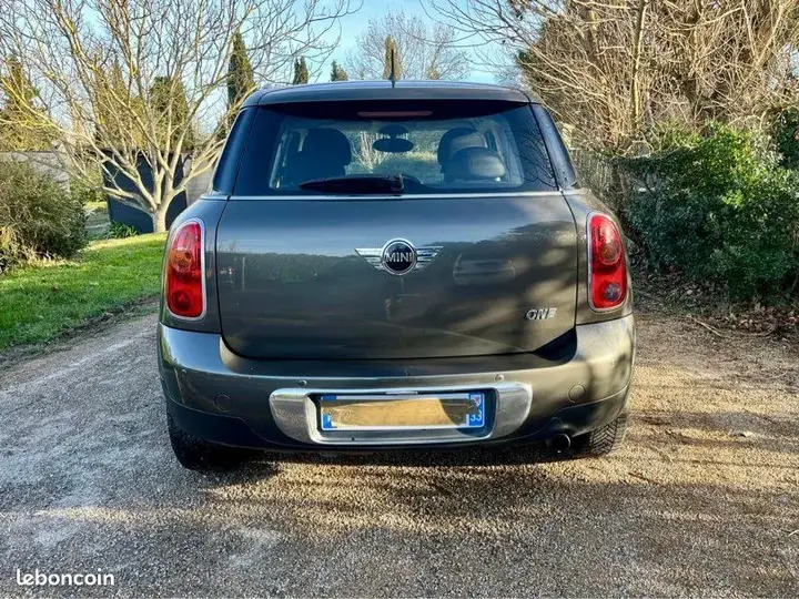 Mini Countryman 2012 photo 2