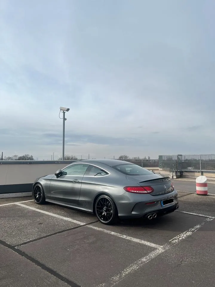 Mercedes-Benz C250