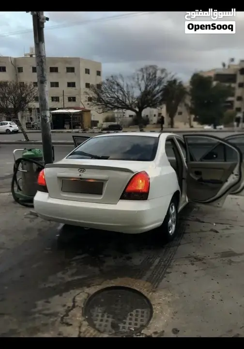 Hyundai Elantra 2002 photo 3