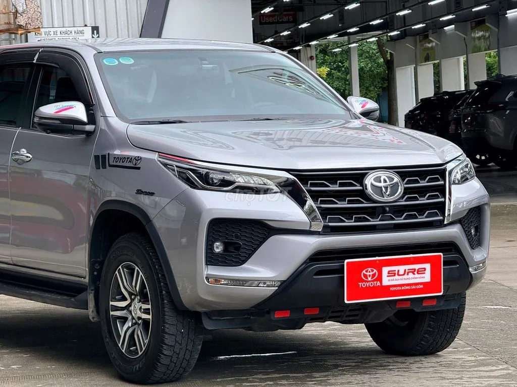 Toyota Fortuner 2024 photo 2