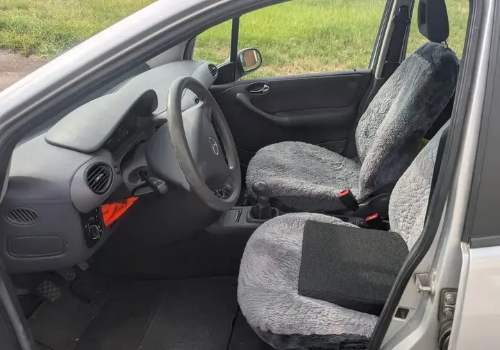Mercedes-Benz A160