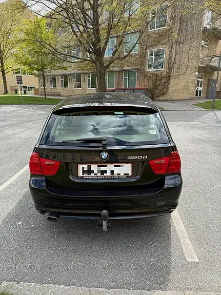 BMW 320D 2009 photo 5