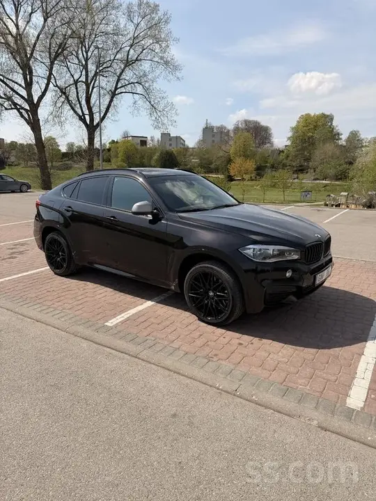 BMW X6 2015 photo 2