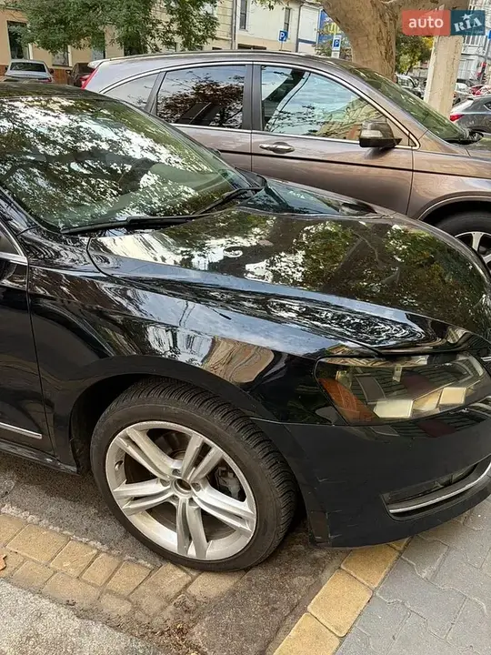 Volkswagen Passat 2012 photo 3