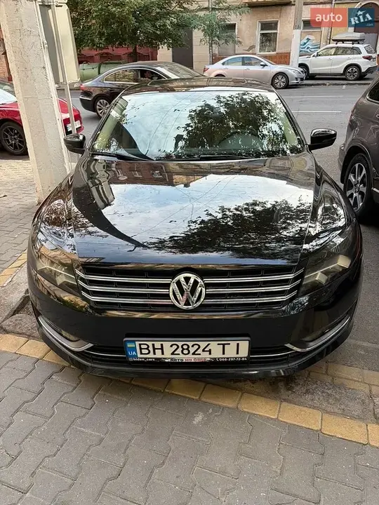 Volkswagen Passat 2012 photo 5